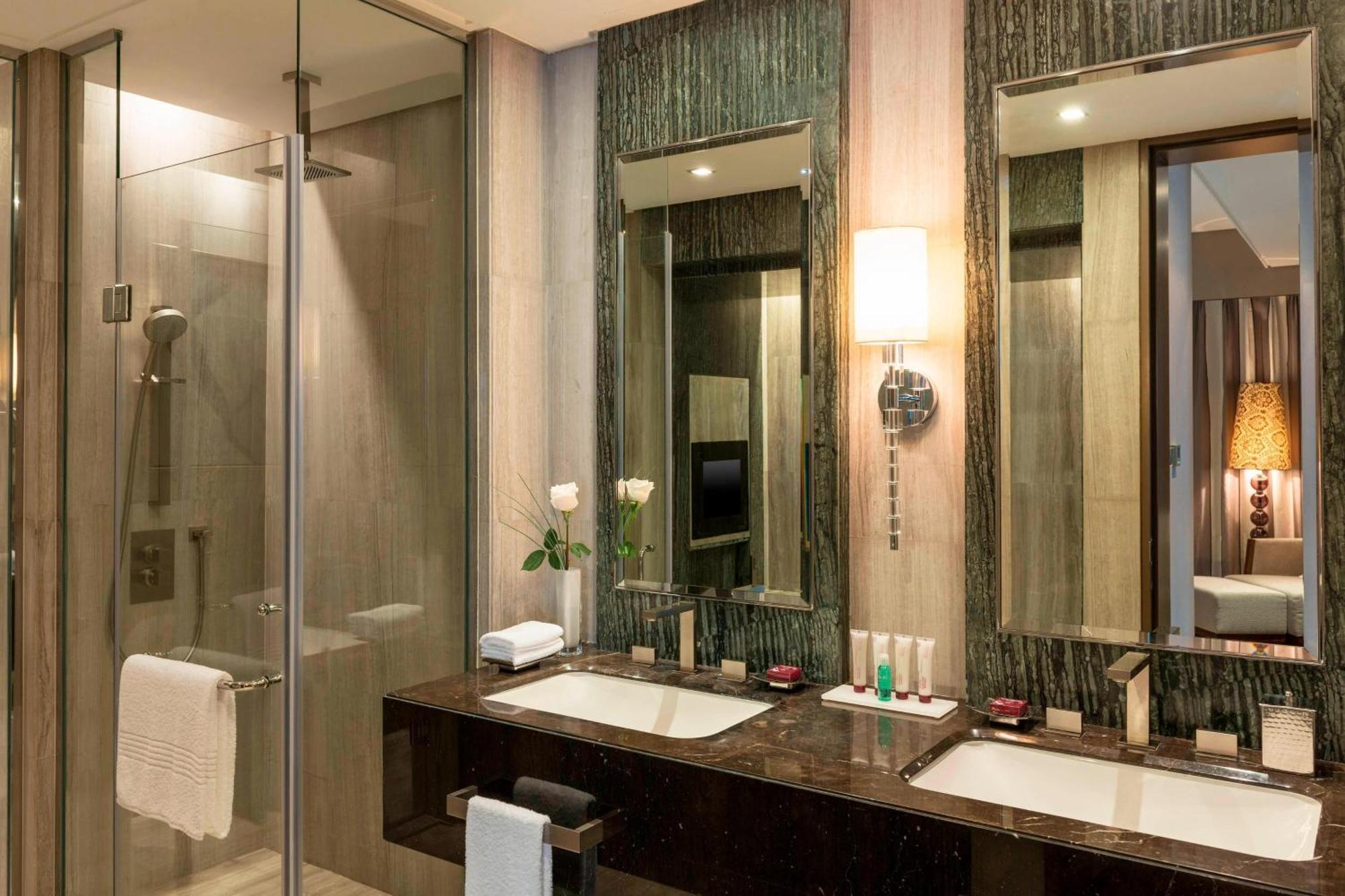 Le Meridien City Centre Bahrain Manama Exterior foto Bathroom